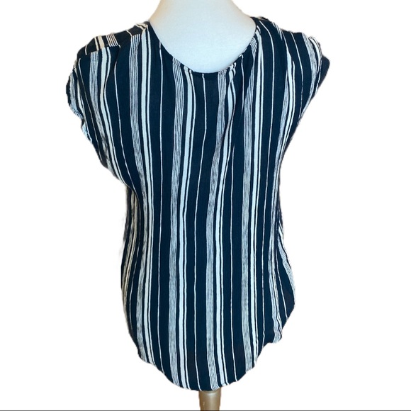 Patrons of Peace Top - Size XS - Knotted Crop Blouse - Picture 9 of 11